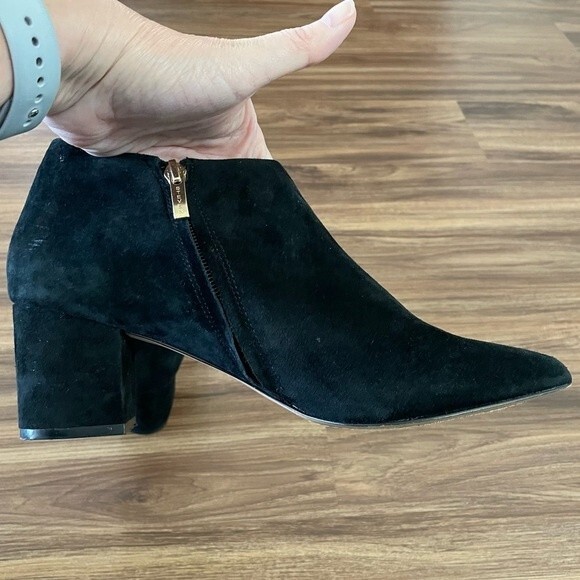 Steven by Steve Madden Bergen Black Suede Block Chunky Heel Booties Size 9.5 - Picture 6 of 9